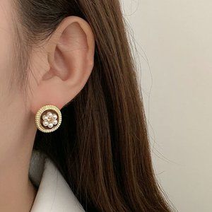 Women Stud Earrings
